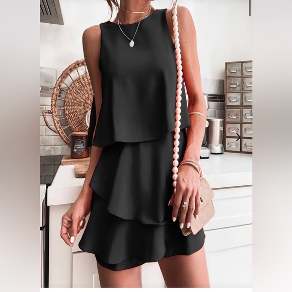 SUMMER CASUAL BIANCA LAYERED ROMPER - Picture 1 of 3